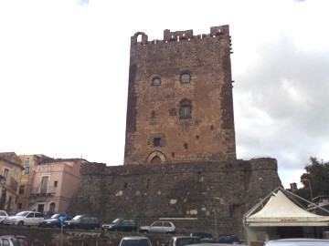 Selle mura di un antico castello - Hyoscyamus albus